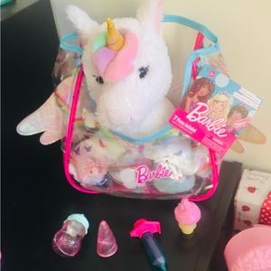 Barbie Unicorn Doctor Backpack Set